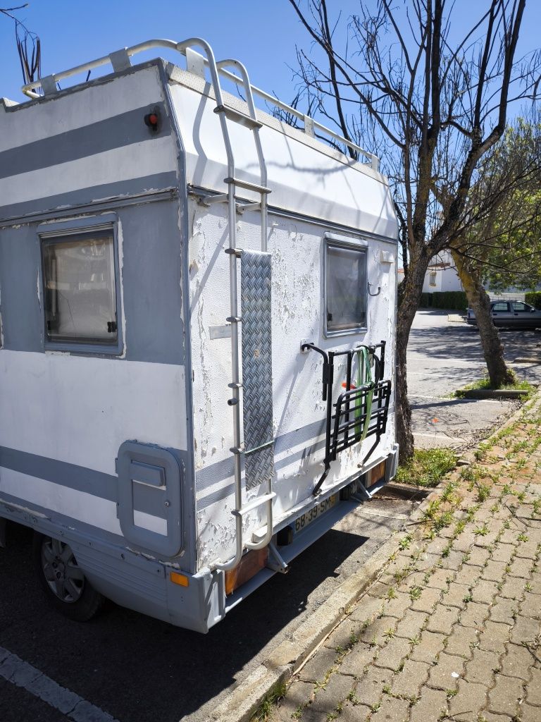 Autocaravana Peugeot j5 2.5D