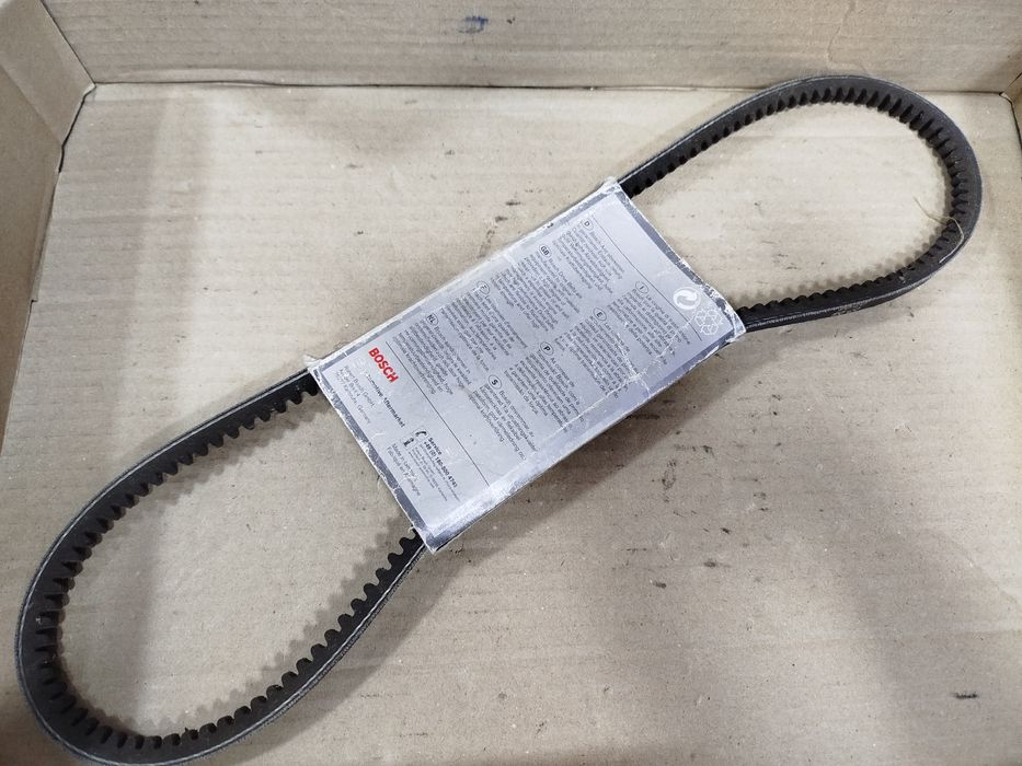 Ремінь  клиновий Bosch "AVX 10×935"