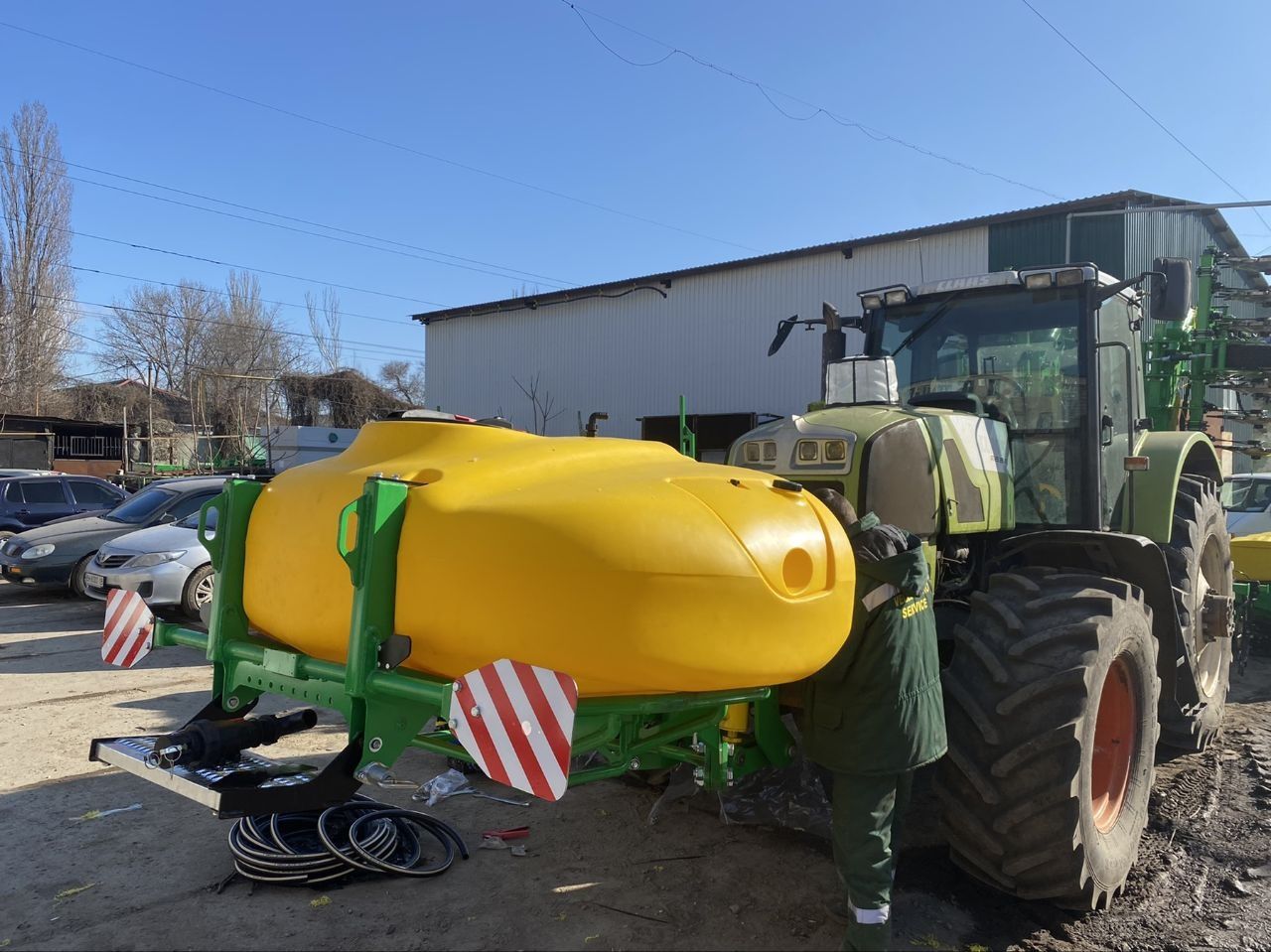 Фронтальна ємність для рідких добрив Велес Агро