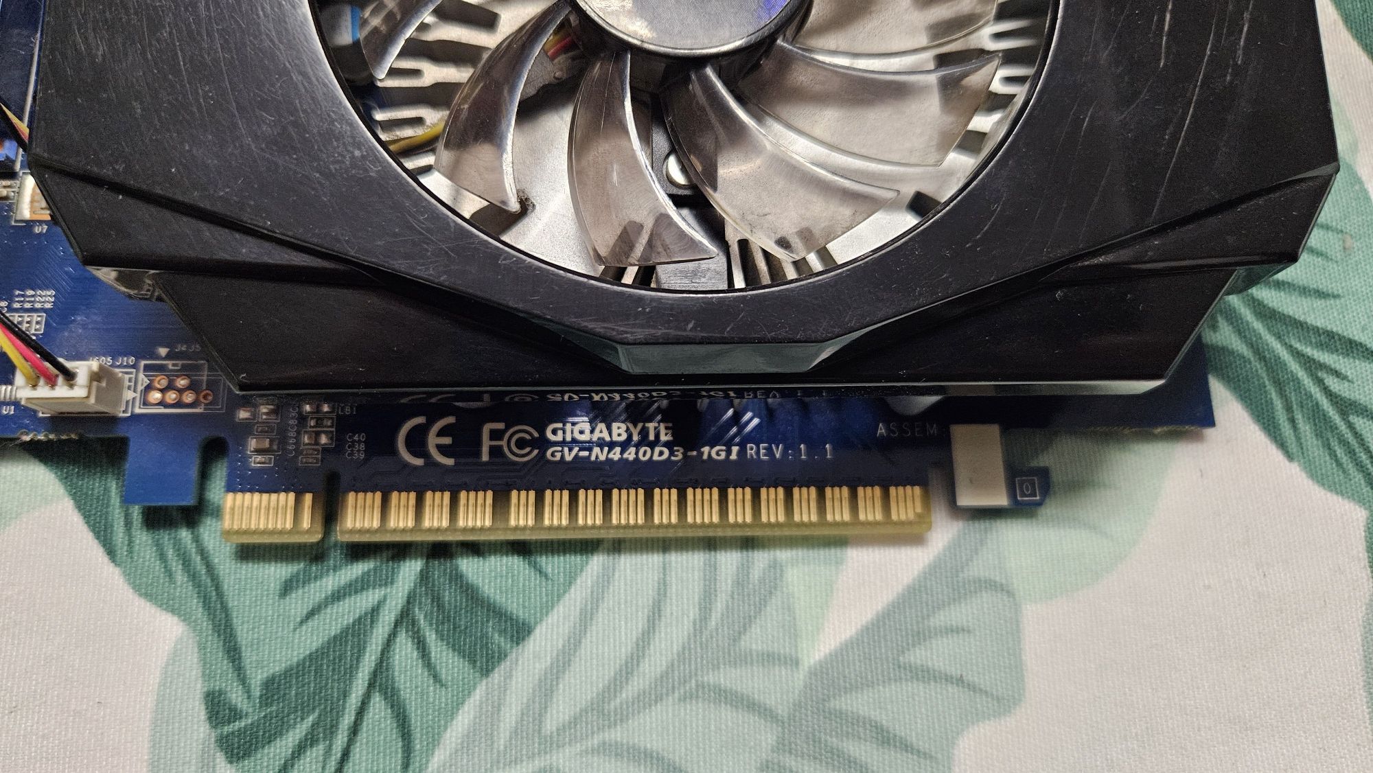 NVIDIA GeForce GT 440 GPU GV-N440D3-1GI 1GB DDR3 (sprawna 100%)
