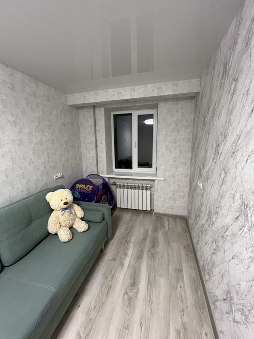 Продам 3-х комнатную квартиру с мебелью и техникой.Еl.