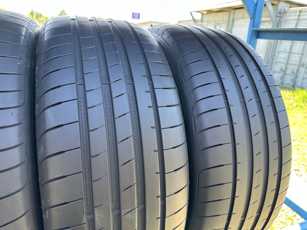 Шини б/у 245/45/18 R18 Goodyear 4шт літні