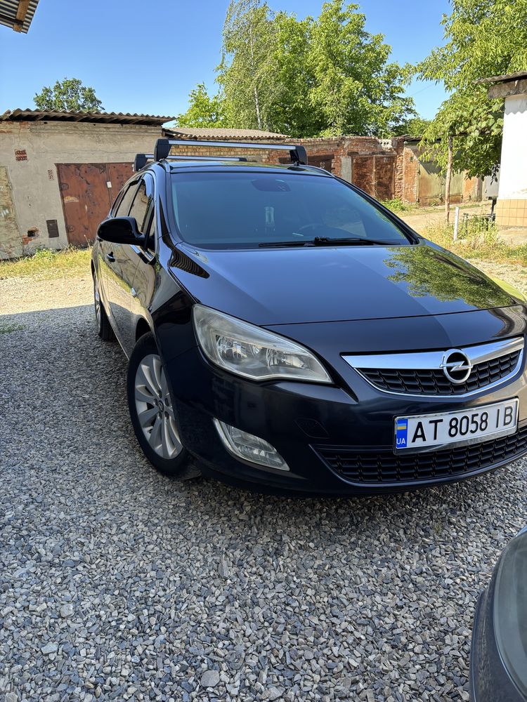 Opel Astra 2011 р