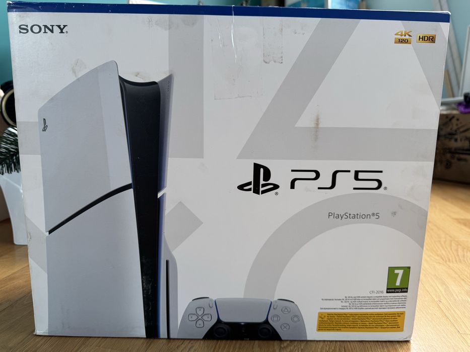PlayStation 5 Slim 1 Tb з дисководом та 1 джойстиком. Не розпаковувала