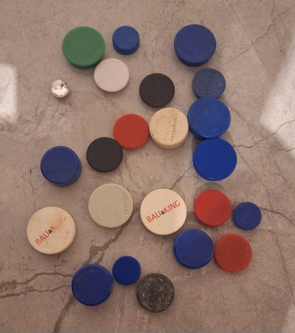 Magnesy do tablicy