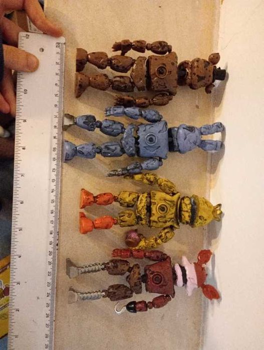 Figura de ação FNAF , da chica, da bonnie, do freedy e do foxy