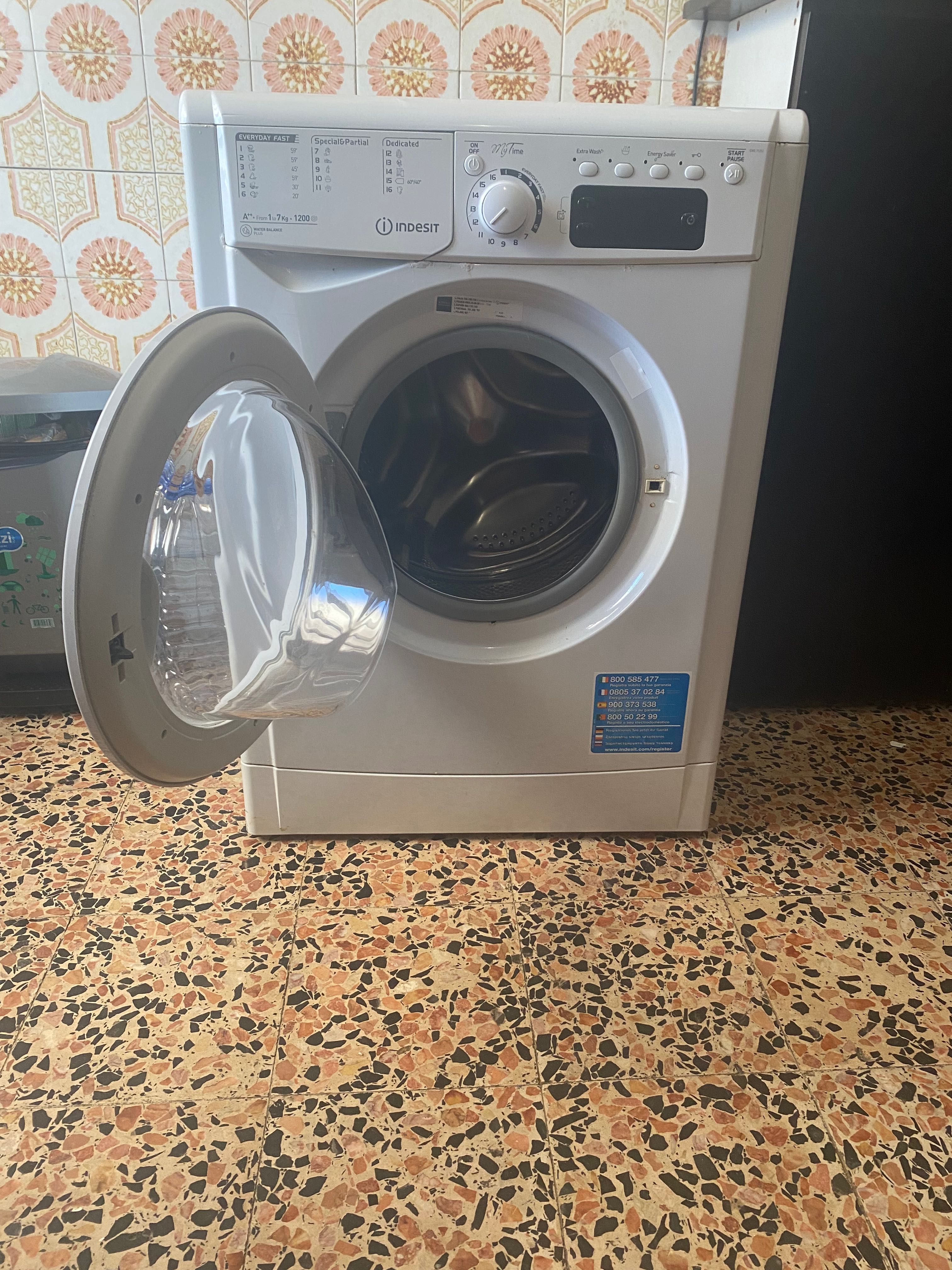 Máquina lavar roupa 7kg