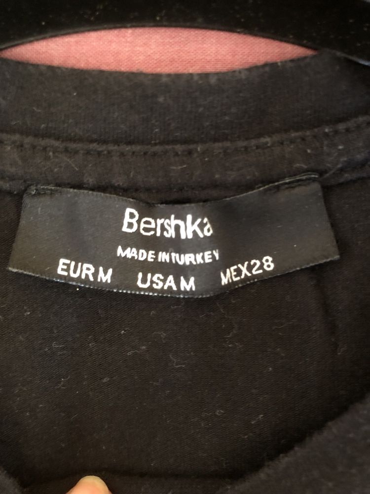 Camisola preta de manga comprida