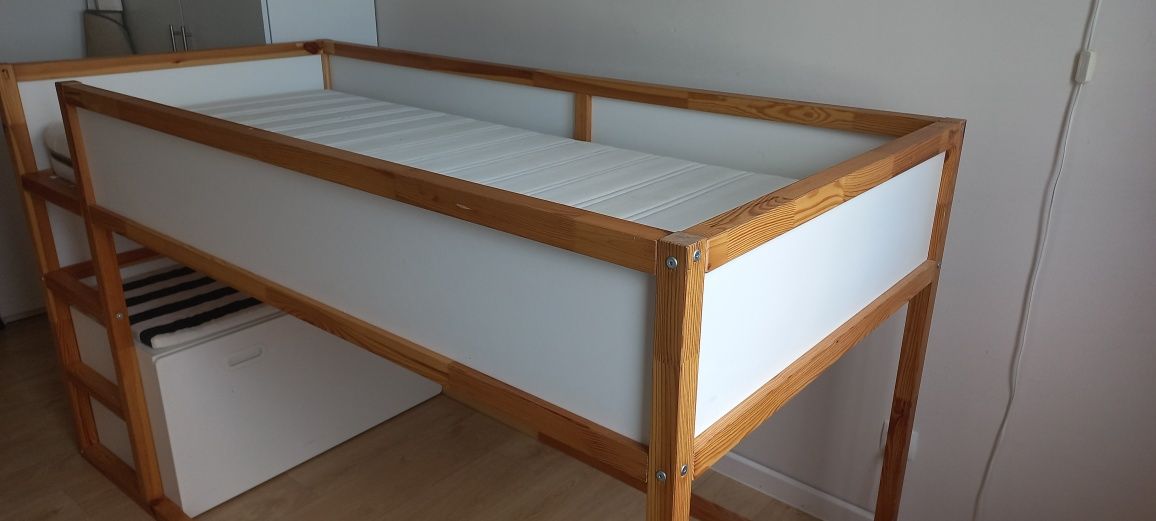 IKEA Kura - Łóżko piętrowe z materacem
