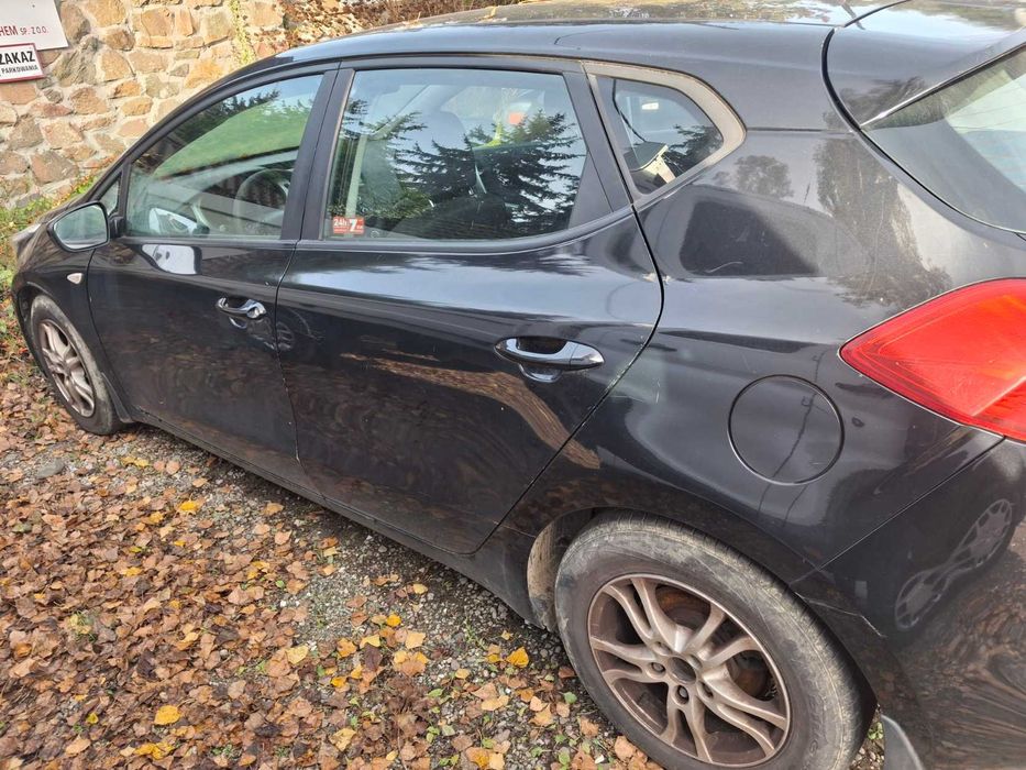 Samochod osobowy KIA CEED 1.6