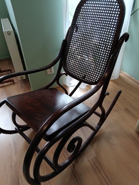 Fotel bujany używany