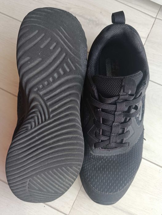 Sapatilhas de homem. Skechers. Tamanho 43.