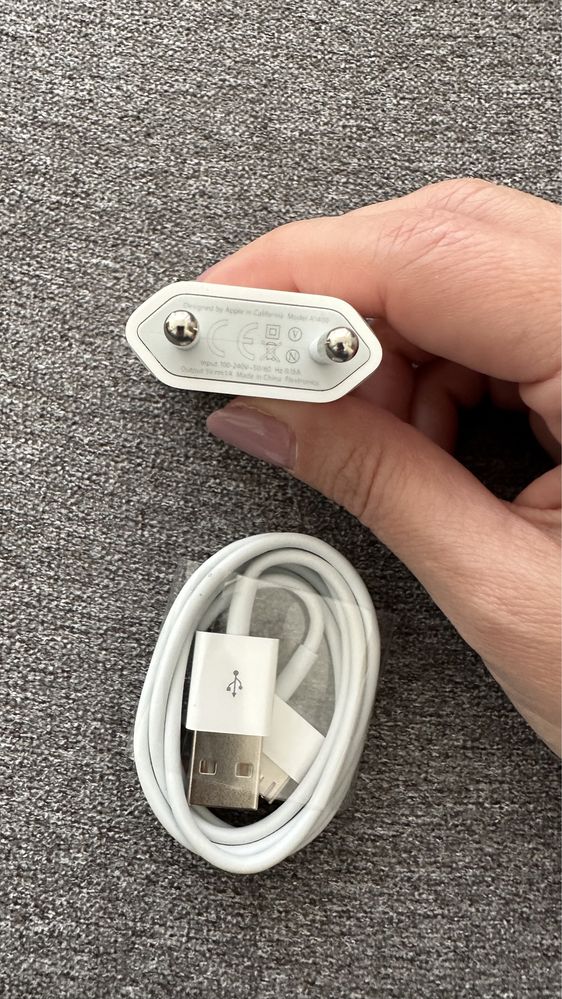 Carregador e Cabo Apple de 30 pinos para USB - Novo