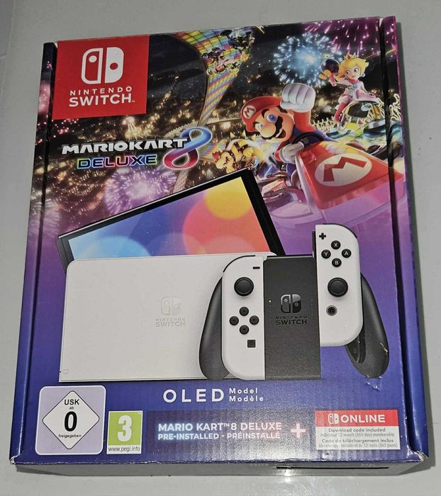 Nintendo Switch OLED Biały Mario Kart 8 Deluxe + NS Online