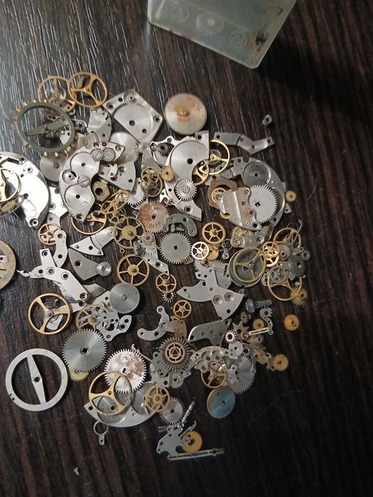 Годинникові  механізми