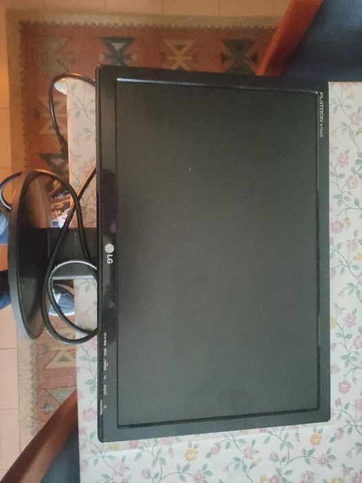 Monitor LG 19'''