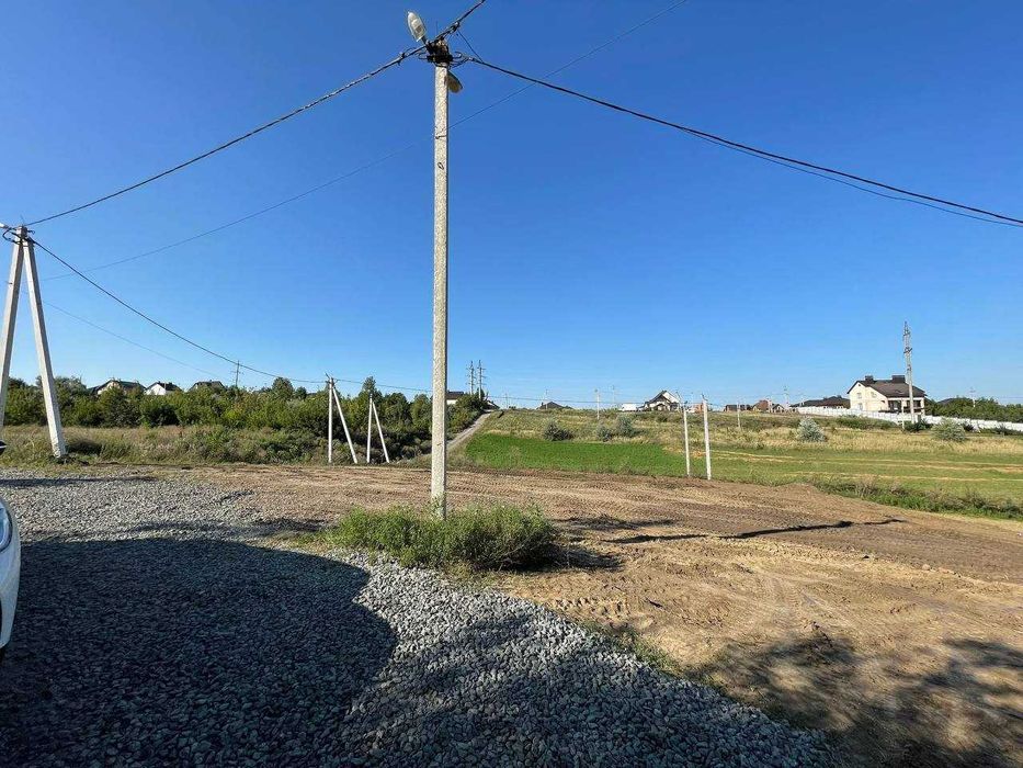 Продаж земельної ділянки в Ружичному