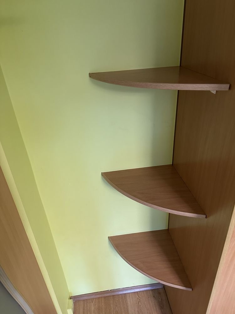 Półki narożne z drewna 3 sztuki - komplet.