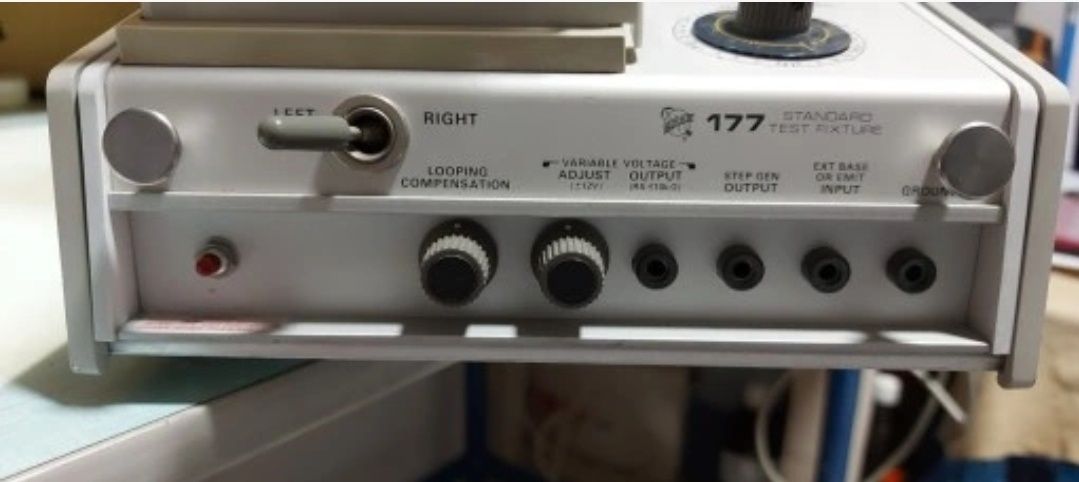 Charakterograf Tektronix 577 z przystawka typ. 177