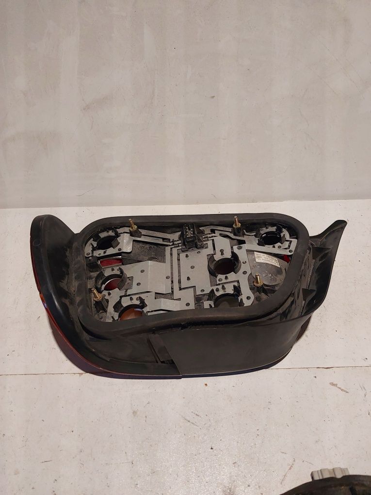 Bmw 7 e 38 lewa tylna lampa lewy tył
