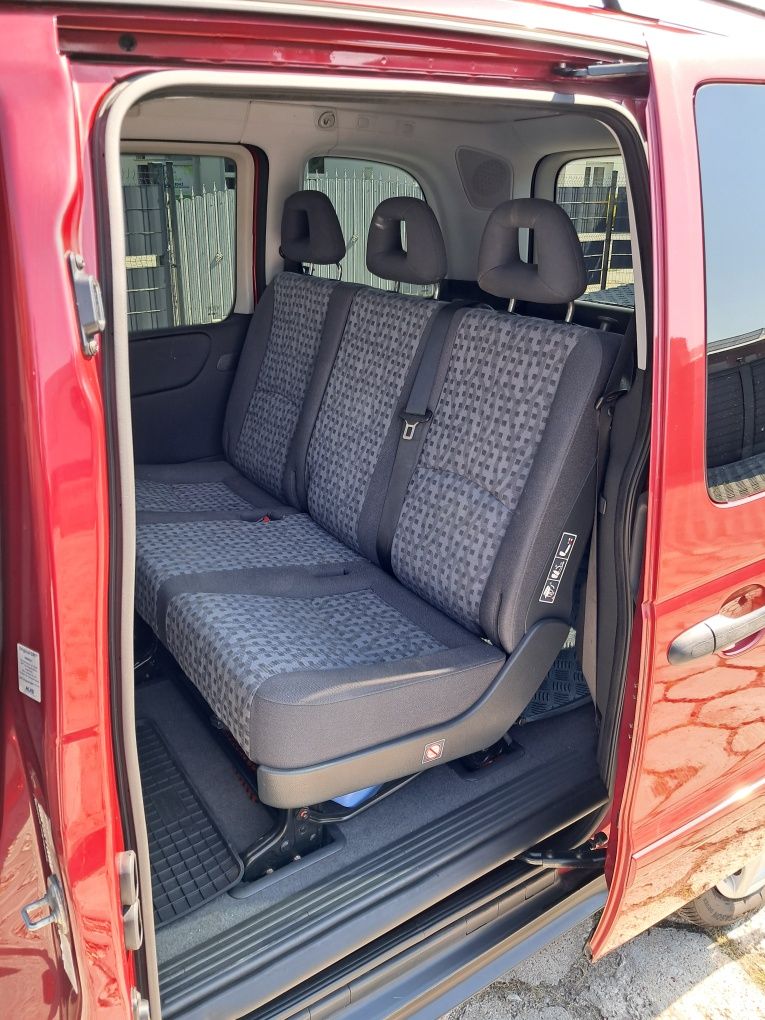 Mercedes Vaneo 1.7 CDI 2004r. z automatyczną skrzynią biegów.