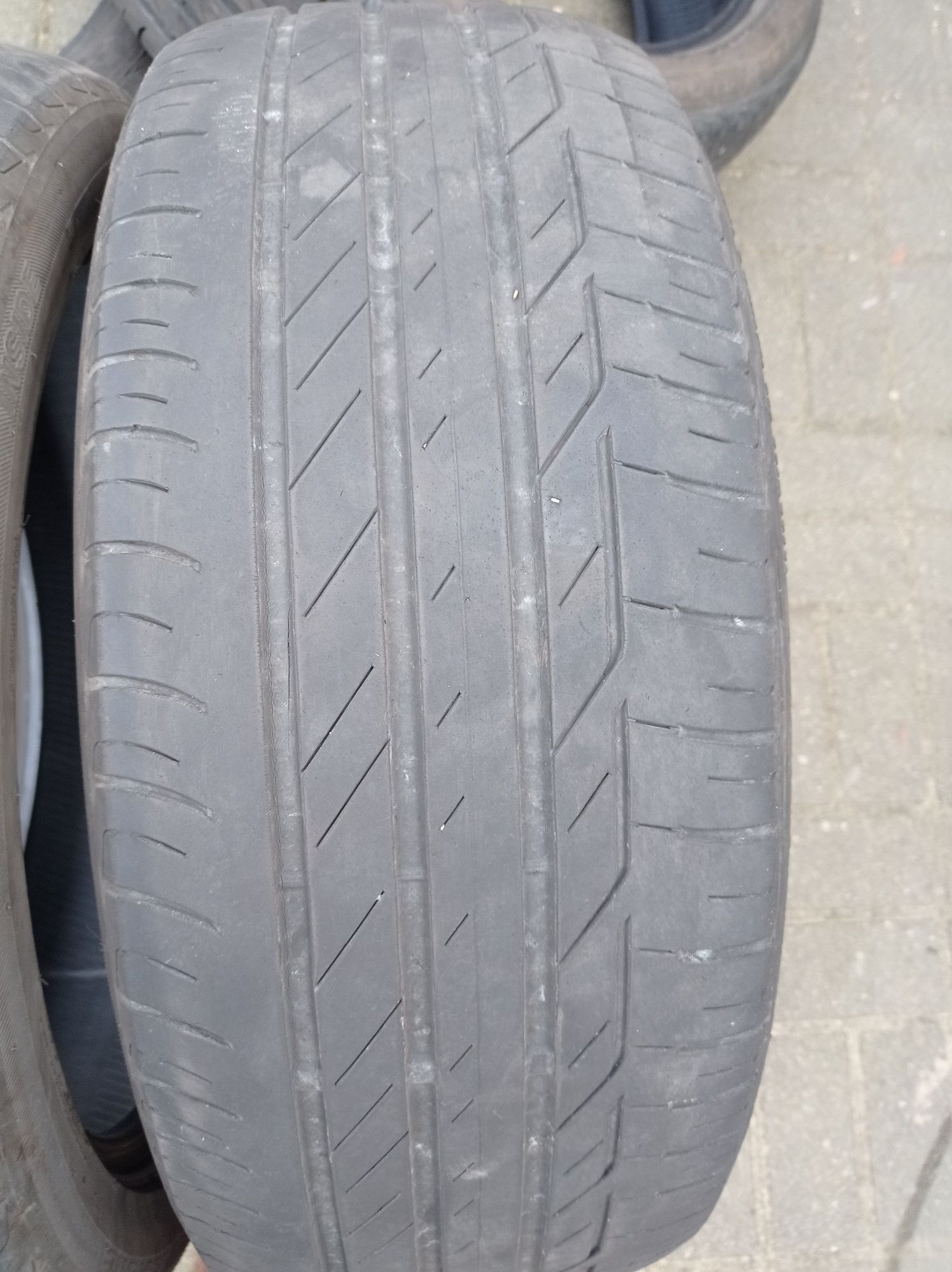 Sprzedam komplet opon letnich Bridgestone Turanza 225x45x19