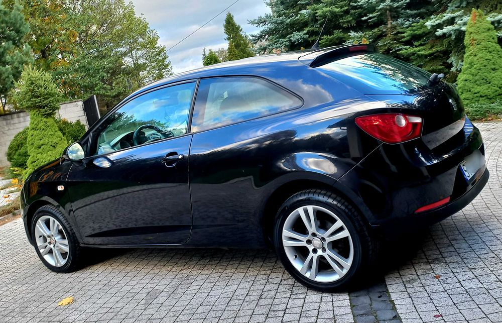 Seat Ibiza 1.4 16v ekran dotykowy climatronic 2x koła stan bdb