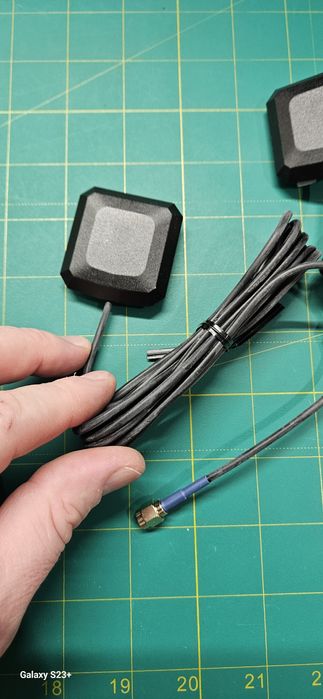 Антена зовнішня Teltonika GNSS клейова SMA (PR1KSG30)