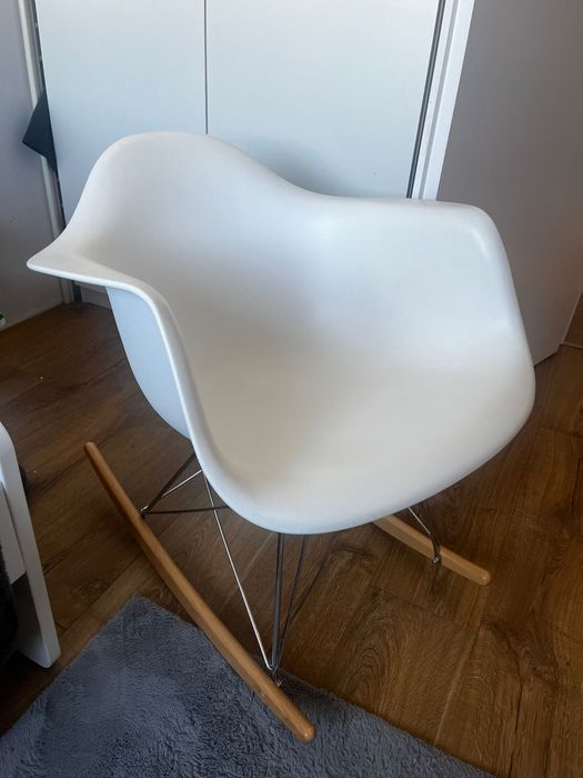 Krzesło bujane na płozach