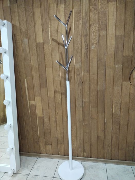 Вішалка для одягу