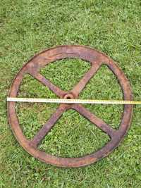 Stare metalowe koło