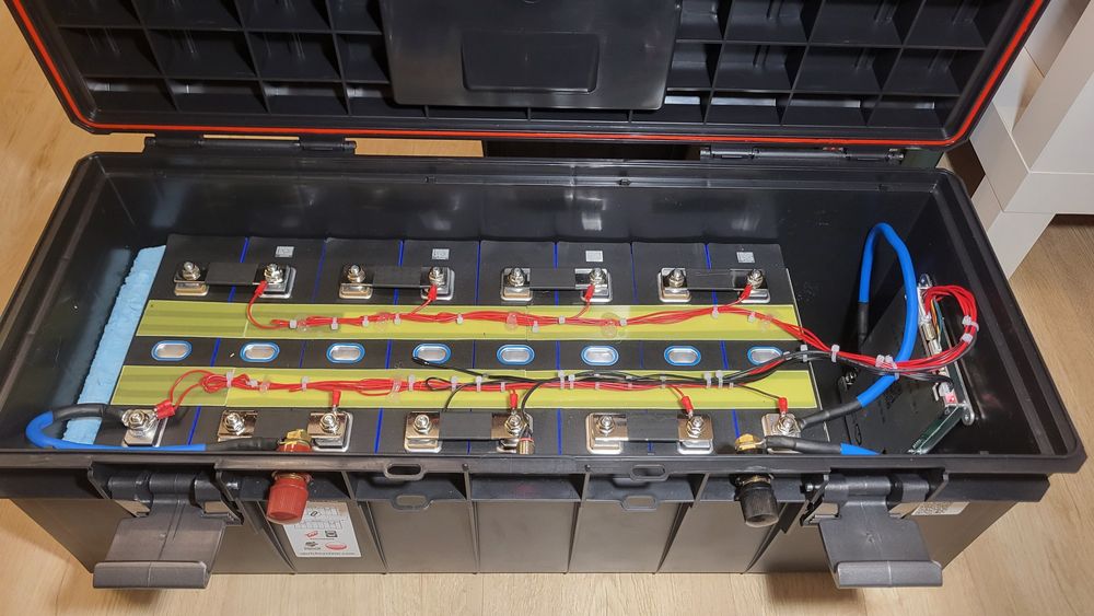 Потужний акумулятор Lifepo4 24В 152Аг 4кВт