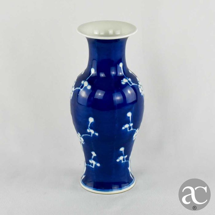 Jarra Porcelana China, Azul-Cobalto, Decoração Flor de Amendoeira nº 2