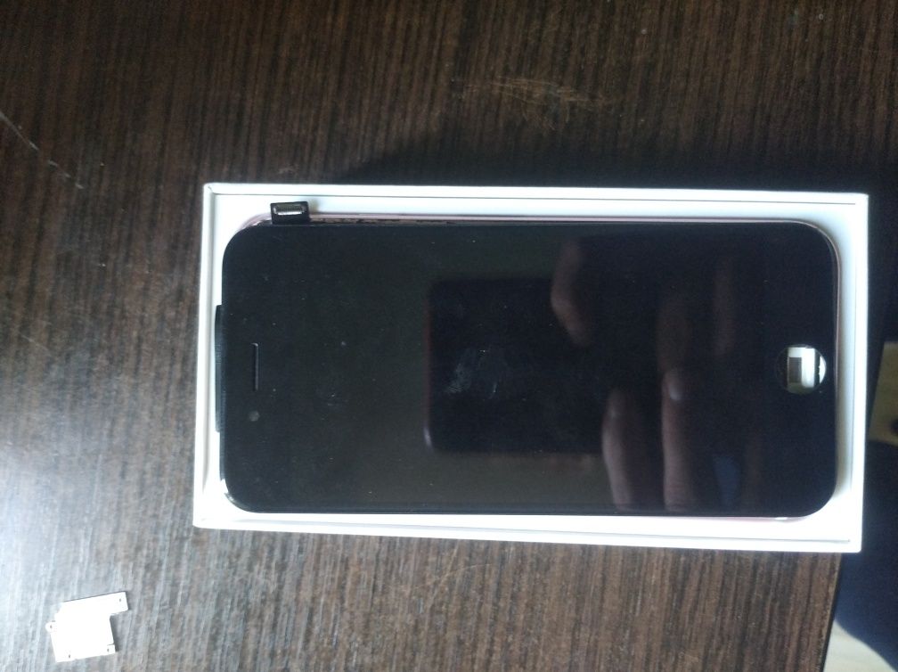 Продам  айфон 6s