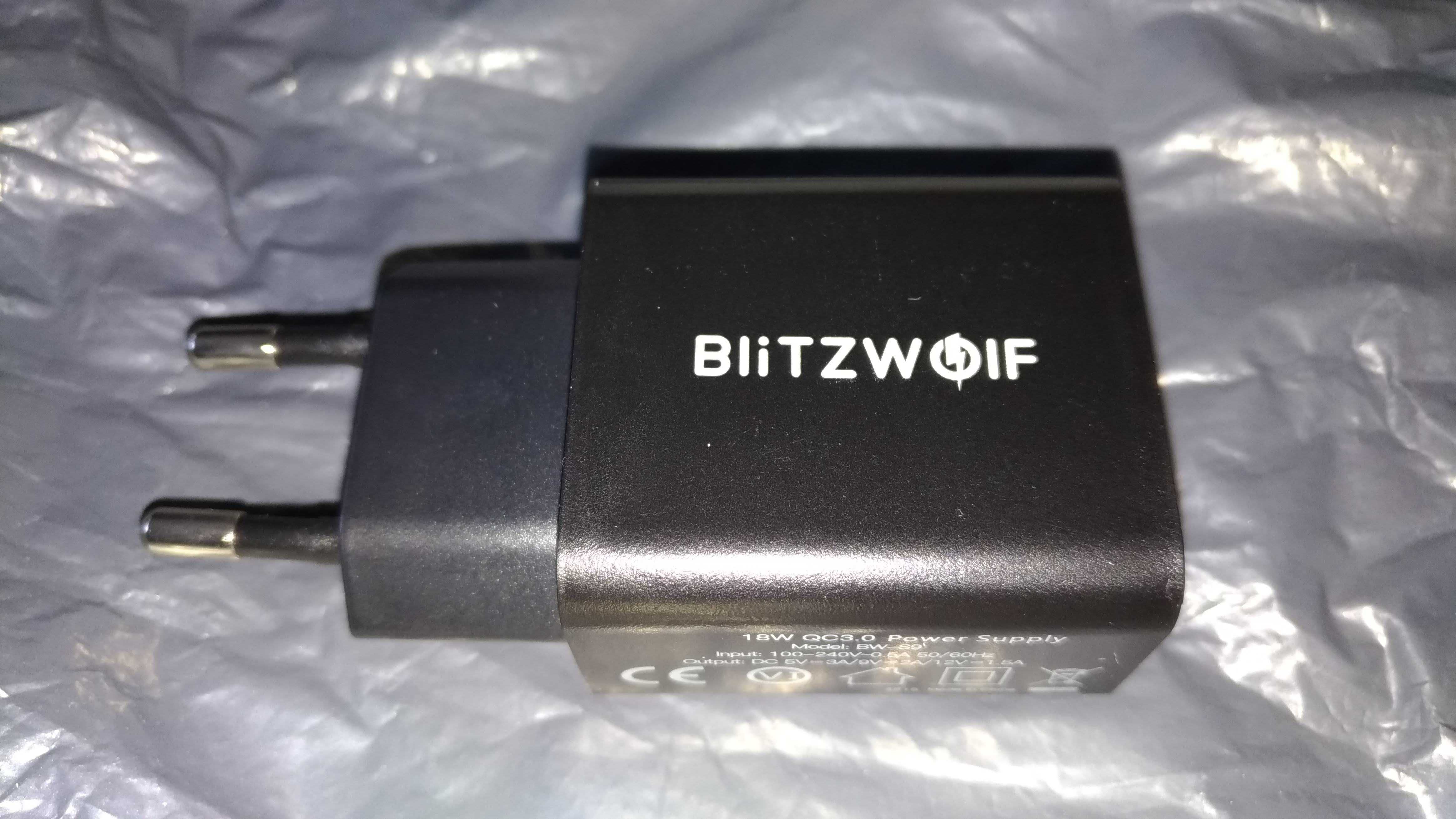 BlitzWolf BW-S9 - зарядное устройство с поддержкой QC3.0 18W