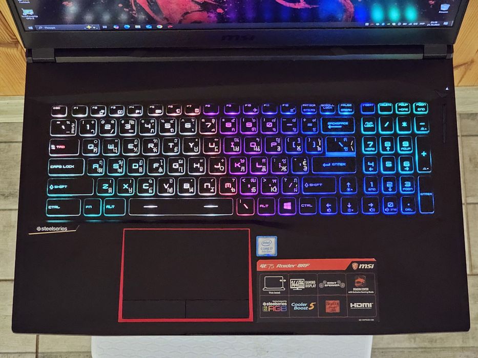 MSI 17.3" 144Hz/i7 8750H/GTX 1070 8GB/RAM 32GB/SSD 256/HDD 1000GB