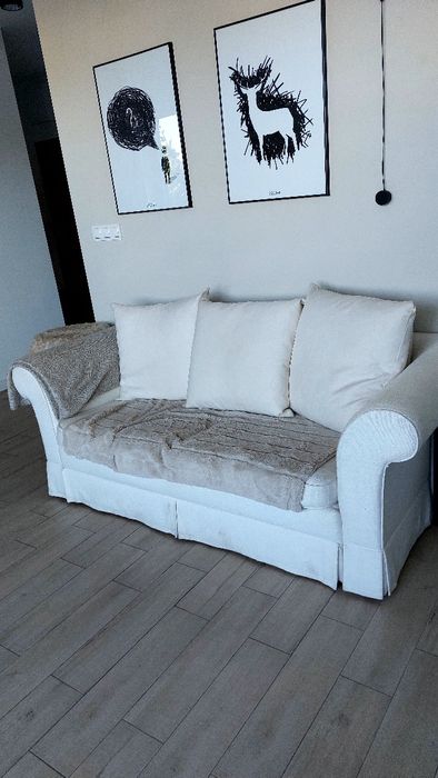 sofa biała rozkładana
