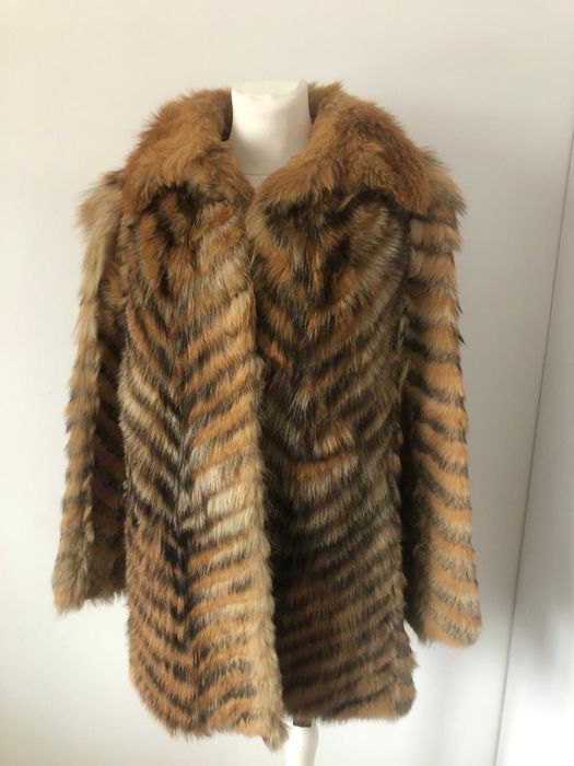 Futro futerko z lisa używane rude rozmiar 38 36 w paski długie