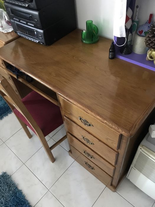 Mesa e Cadeira Otimo Preço