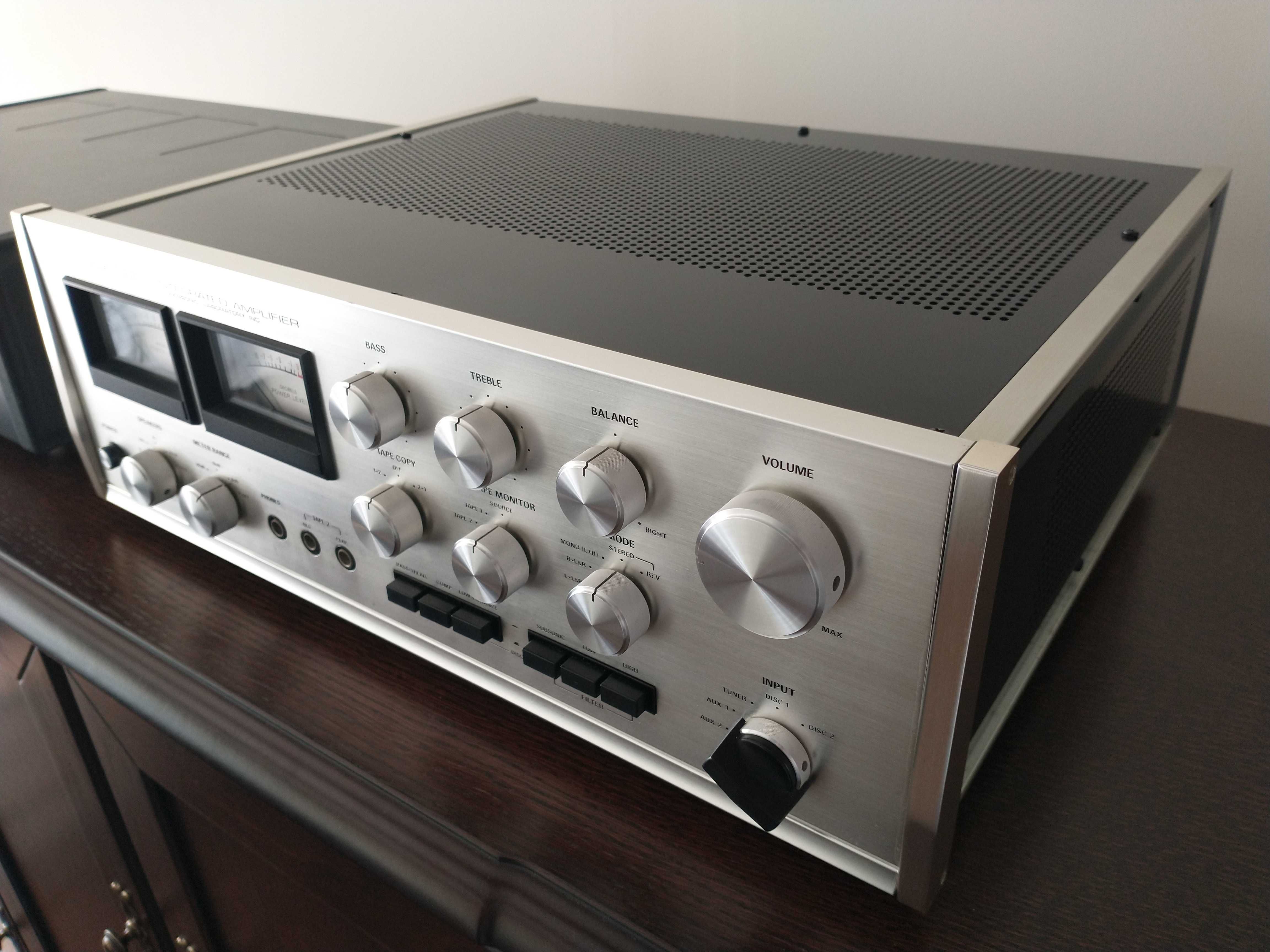 Wzmacniacz zintegrowany Accuphase E 202
