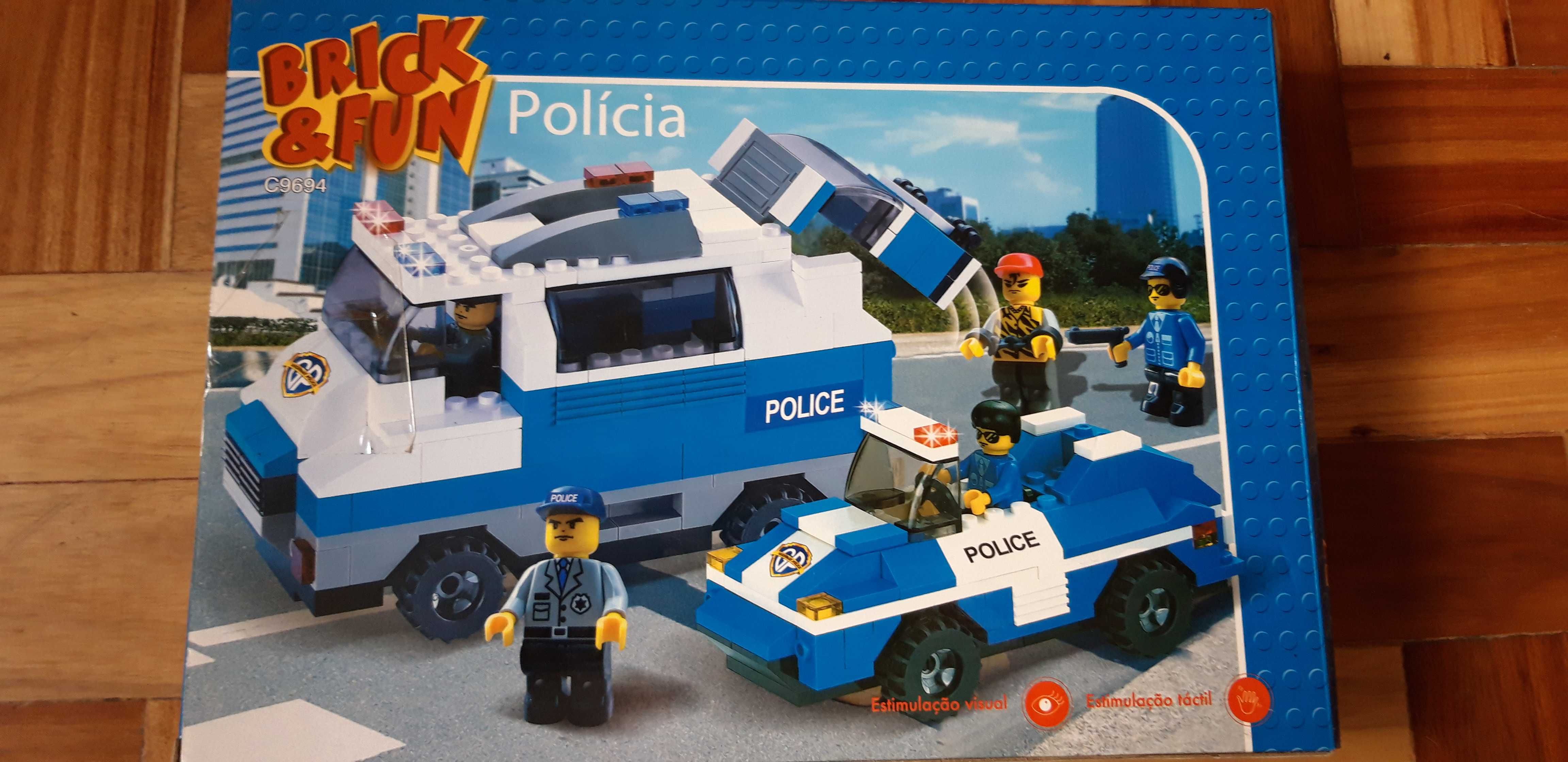 Brick & Fun  Policia