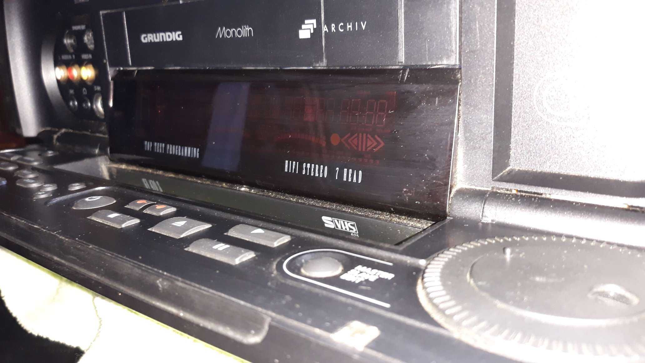 Grundig S-VHS GV- 470s   - Magnetowid  (Video :)