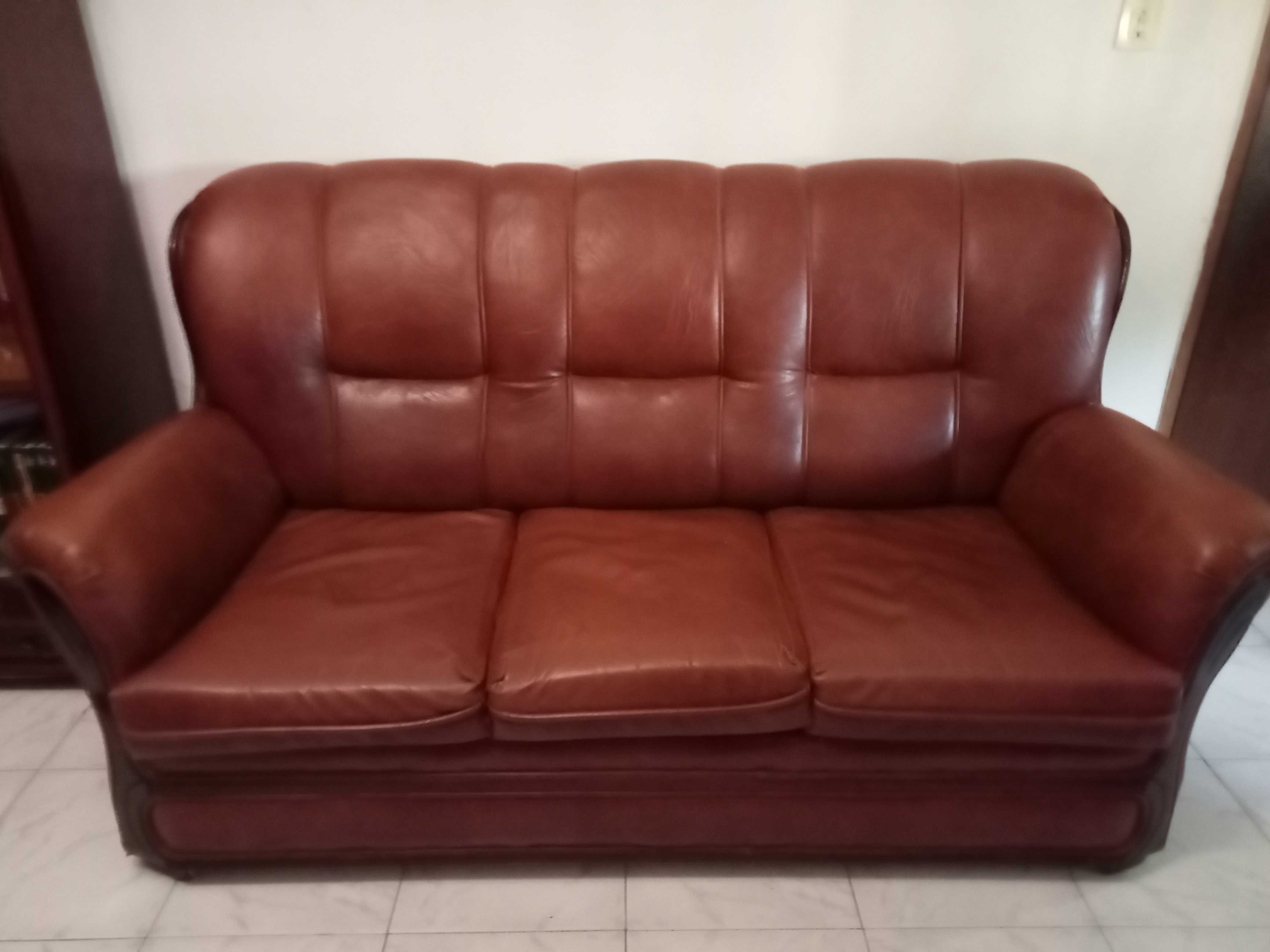 Sofá em pele vintage
