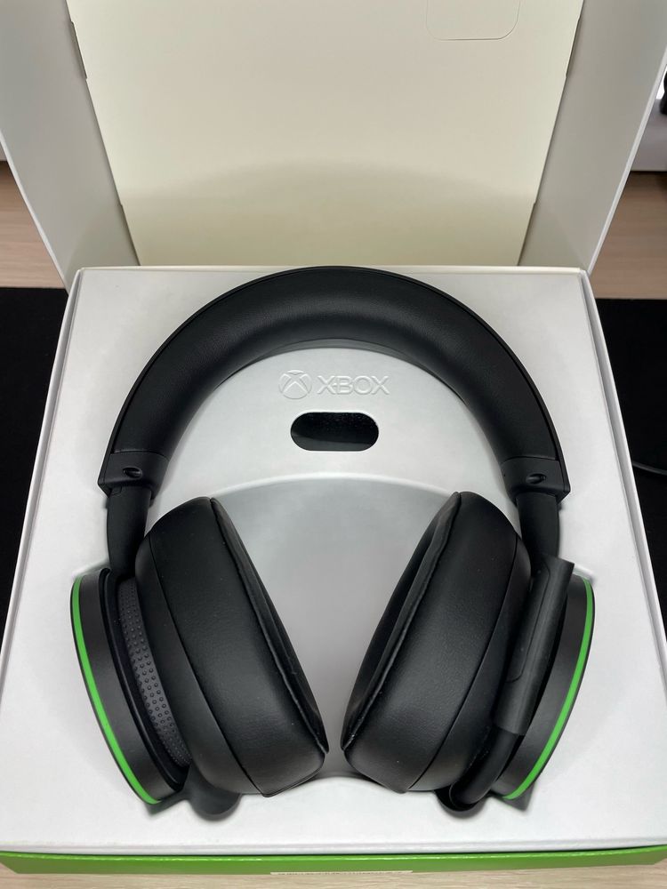 Беспроводные наушники Xbox Wireless Headset