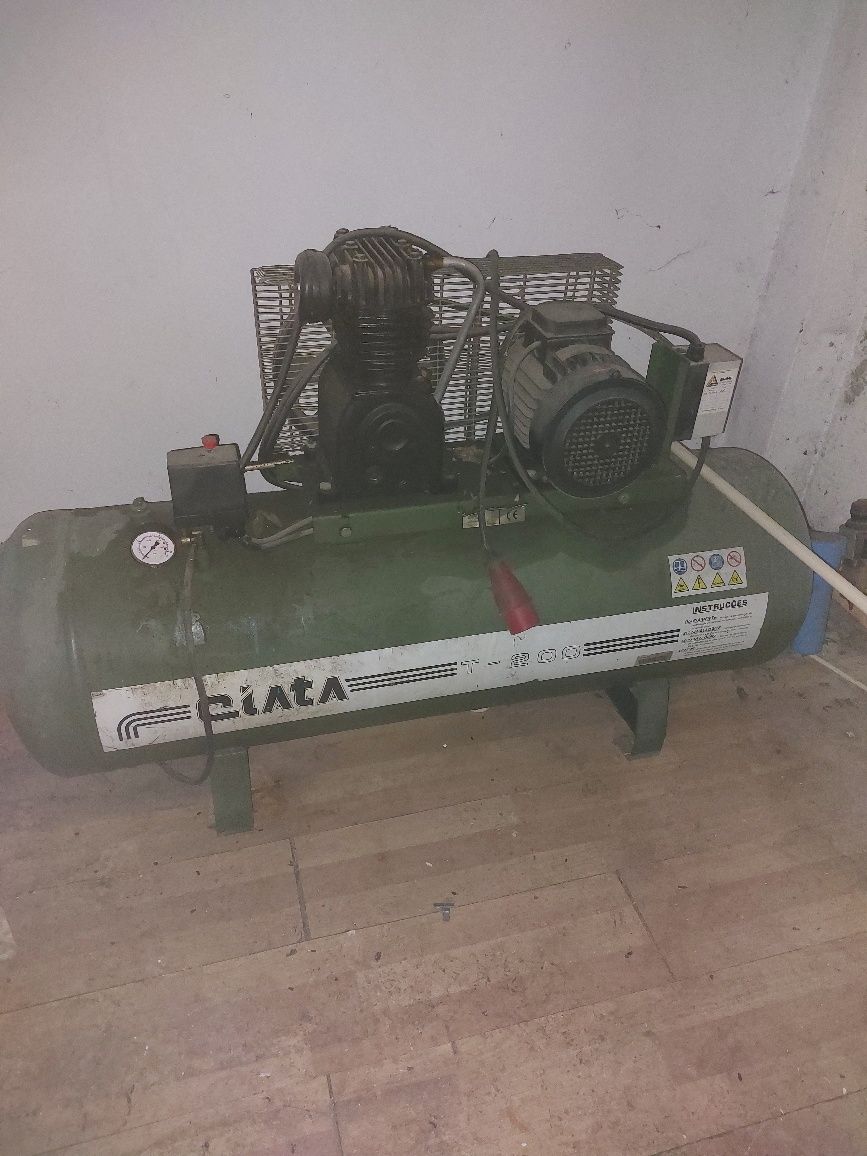 Compressor  de  200 litros