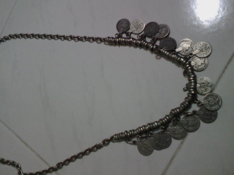 vendo varias colares para senhora(unidade)(4 unidades)(ver fotos)