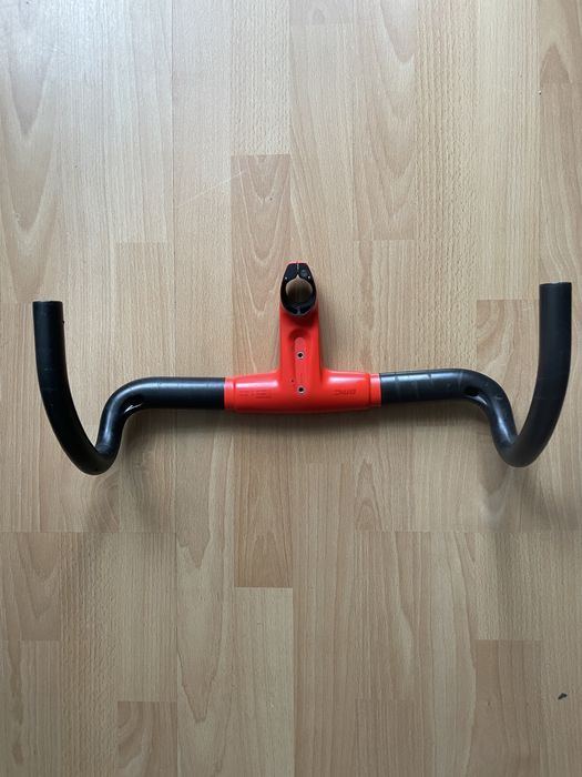 Kierownica BMC ICS CARBON szerokosc 420mm/mostek 100mm