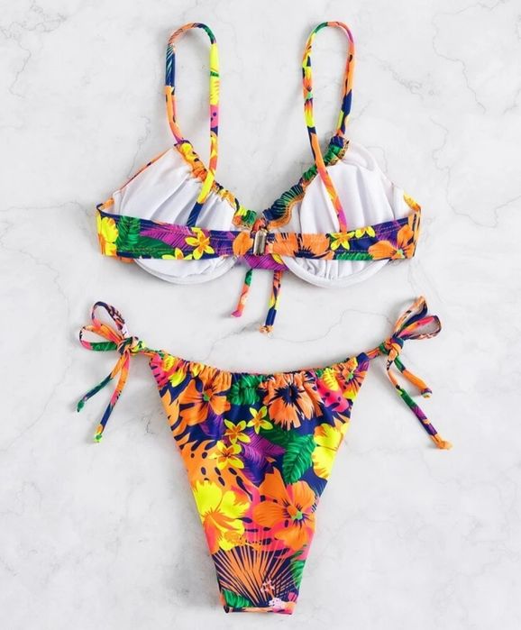 Biquini colorido lindo