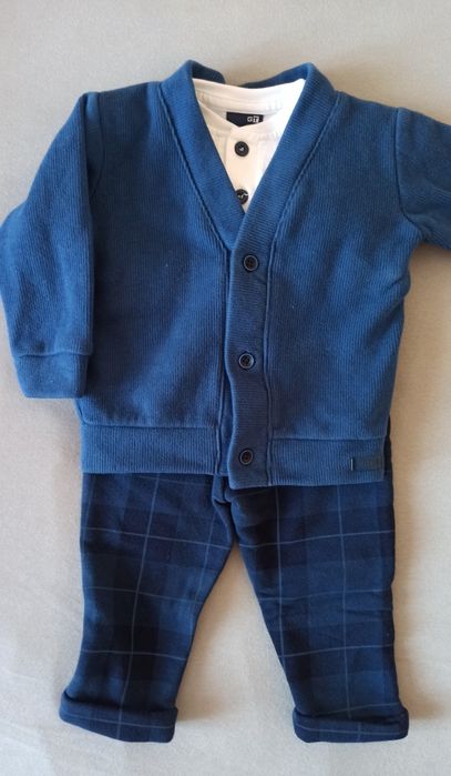 Elegancki komplet 74 (spodnie, bluzka, sweter) np. do chrztu