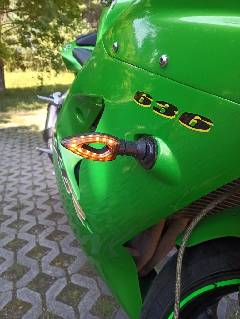 Kawasaki zx6r 636